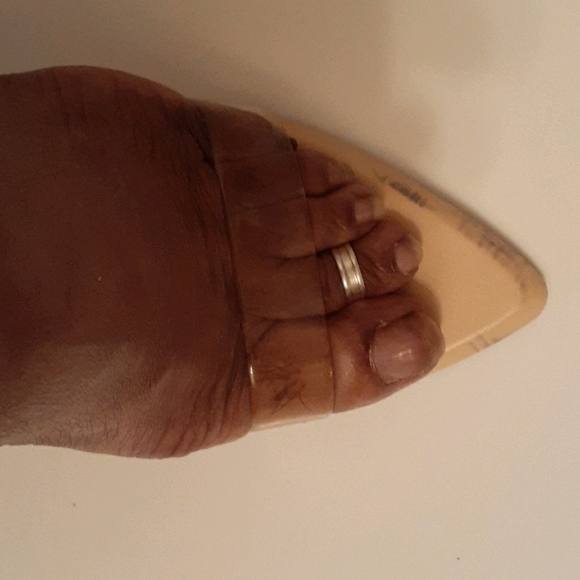 Shoes - Picture 2 of 7